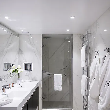 Ξενοδοχείο La Haussmann 4*