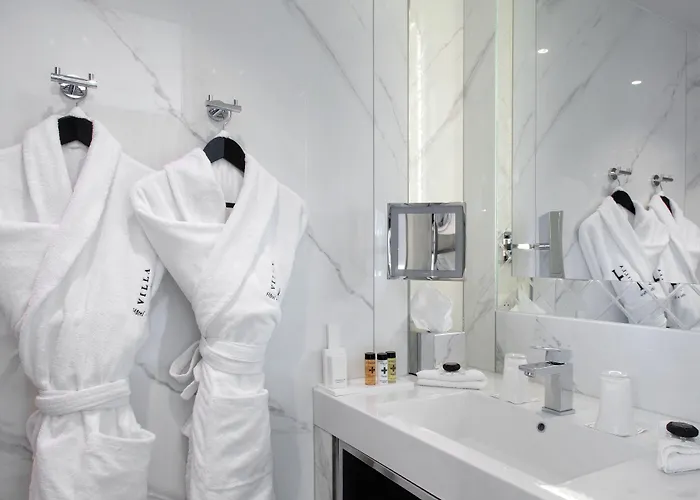 La Haussmann 4* Paris