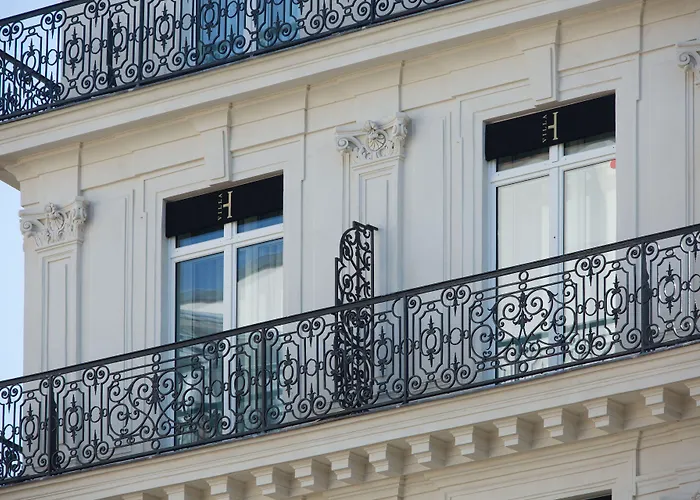 Hotel La Haussmann 4*