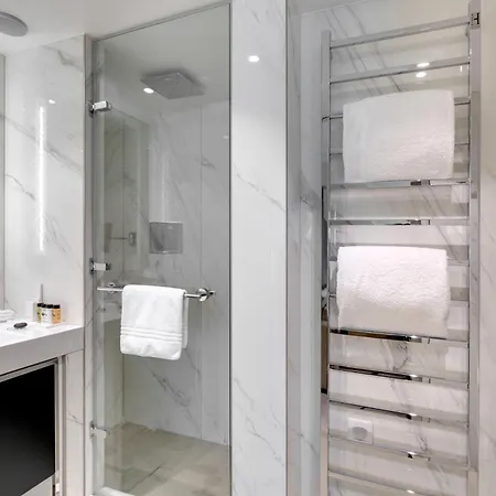 La Haussmann Otel 4*