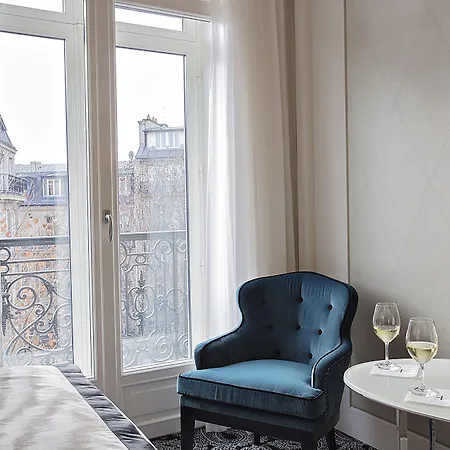 La Haussmann 4*