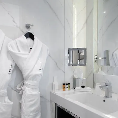 La Haussmann 4* Paris