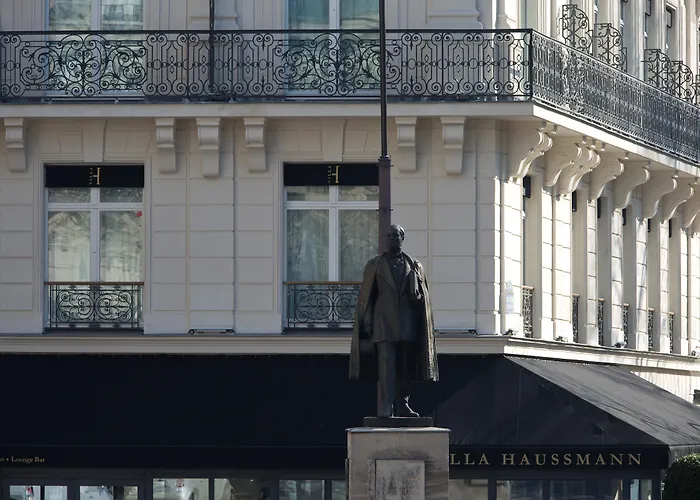 La Haussmann Paris