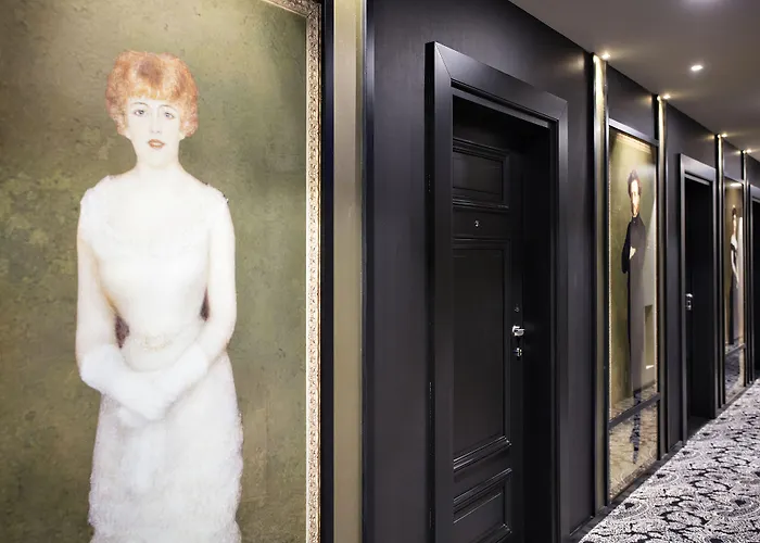 La Haussmann Otel 4*